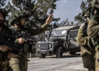 Israeli occupation forces re-storm Tulkarm, arrest number of Palestinian youth