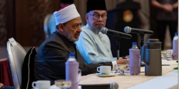 Azhar Grand Imam highlights Islam’s teachings on tolerance, coexistence