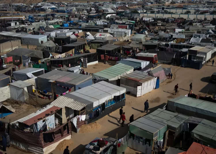 Israeli troops force Palestinians to evacuate parts of Khan Younis 1 - Egyptian Gazette