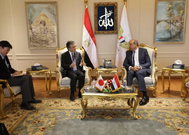 Hefny discusses air transport co-operation with Japanese envoy, JICA director 1 - Egyptian Gazette