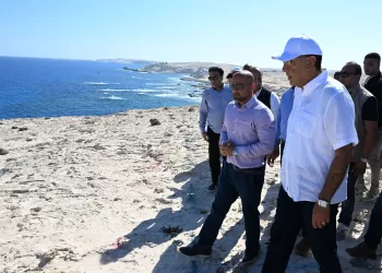 PM follows up on handing over alternative lands for Ras El Hikma entitled citizens