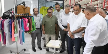 PM: Gov’t provides all possible support for investors in industrial sector