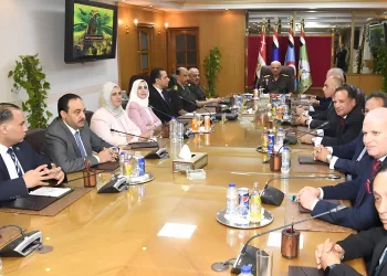 Defense minister meets members of House’s national security committee