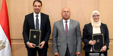 Industry min. witnesses inking MoU between IDA, Siemens company to develop local manufacturing