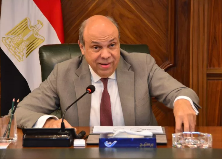 Hefny leads meeting to enhance airport travel efficiency 2 - Egyptian Gazette Hefny leads meeting to enhance airport travel efficiency 1 - Egyptian Gazette