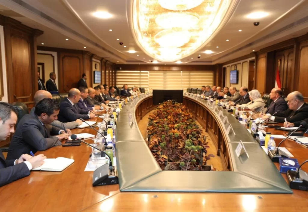 Hefny leads meeting to enhance airport travel efficiency 8 - Egyptian Gazette Hefny leads meeting to enhance airport travel efficiency 7 - Egyptian Gazette