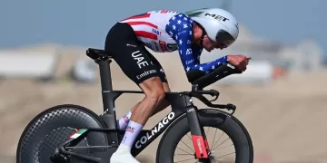 McNulty takes Vuelta lead