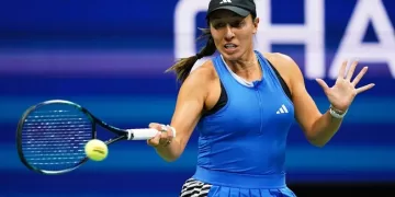 US Open: Alcaraz stunned as Sinner, Swiatek move on