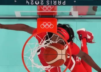 Coming off Olympic high, Mercury’s stars face Sky