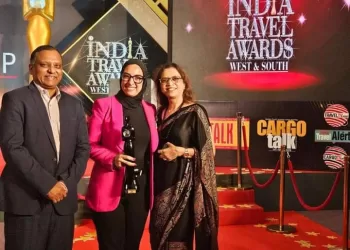 EgyptAir wins best promising African airline at India Travel Awards 2024