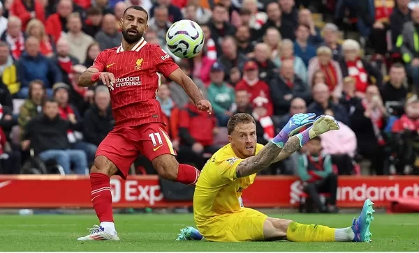 Salah achieves another Anfield record 9 - Egyptian Gazette