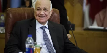 President Sisi offers condolences over death of former FM Nabil el Araby