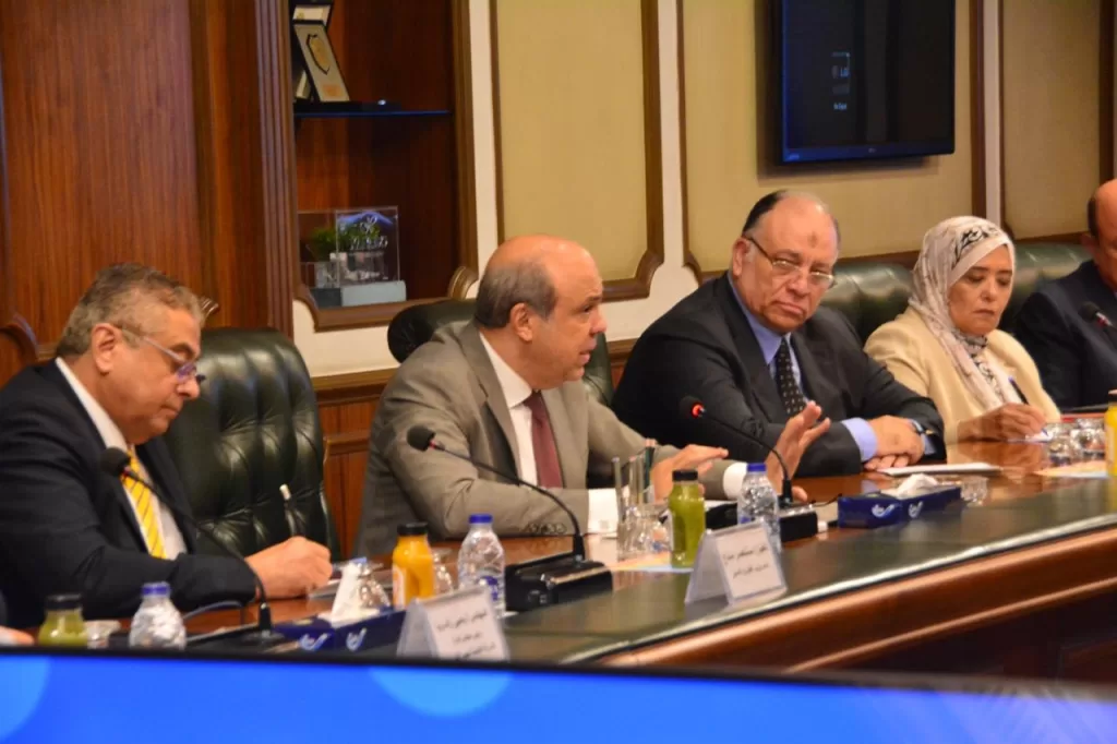 Hefny leads meeting to enhance airport travel efficiency 4 - Egyptian Gazette Hefny leads meeting to enhance airport travel efficiency 3 - Egyptian Gazette