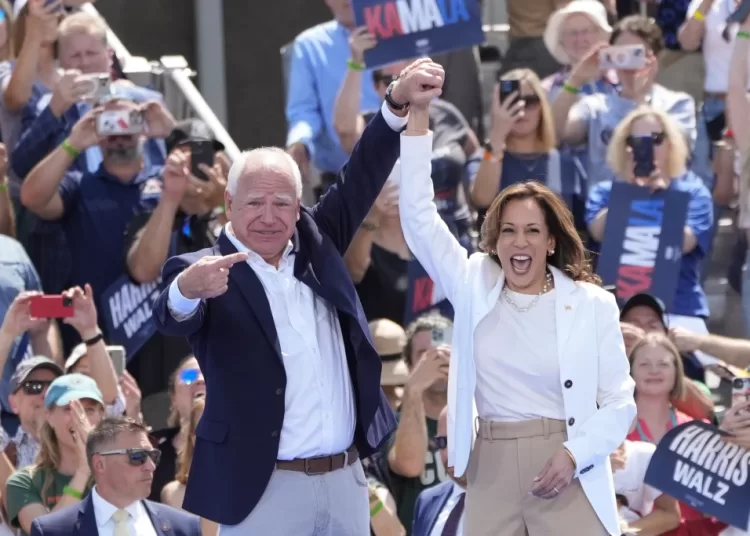 Harris, Walz say they’re ‘joyful warriors,’ narrowly avoid confrontation with Vance on tarmac 2 - Egyptian Gazette Harris, Walz say they’re ‘joyful warriors,’ narrowly avoid confrontation with Vance on tarmac 1 - Egyptian Gazette