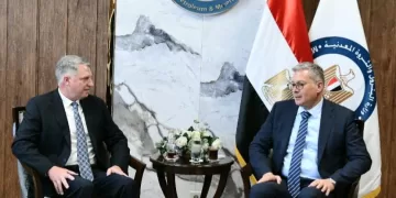 Petroleum min., Chevron officials probe accelerating gas exploration in Mediterranean