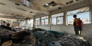 Israeli forces bomb school in Gaza, killing and injuring Palestinians 1 - Egyptian Gazette Israeli forces bomb school in Gaza, killing and injuring Palestinians