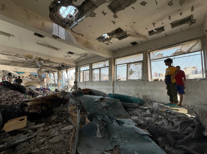Israeli forces bomb school in Gaza, killing and injuring Palestinians 1 - Egyptian Gazette
