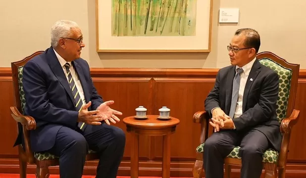 Egyptian Amb. to Singapore meets speaker of Parliament of Singapore 2 - Egyptian Gazette Egyptian Amb. to Singapore meets speaker of Parliament of Singapore 1 - Egyptian Gazette