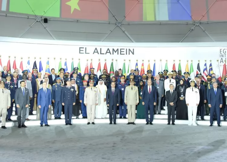 President Sisi poses for photo op with participants in Int'l Airshow 2024 1 - Egyptian Gazette