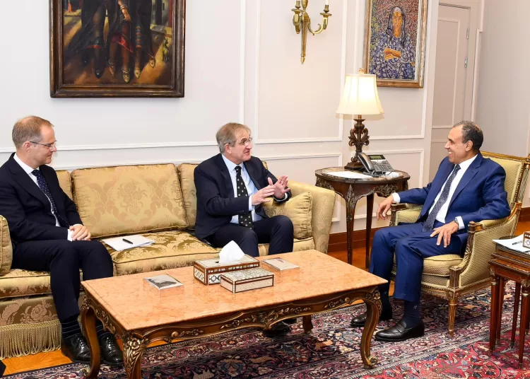 Cairo, London diversifying economic co-operation to include energy, green economy, ICT, transport 2 - Egyptian Gazette Cairo, London diversifying economic co-operation to include energy, green economy, ICT, transport 1 - Egyptian Gazette