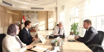 Higher education minister, THE delegation confer on upgrading global ranking of Egyptian universities