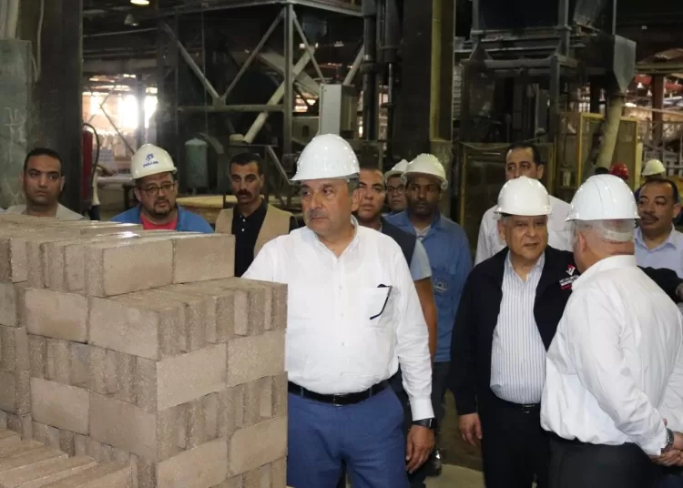 Public business sector min. urges utilizing production capacities of ACR, boosting production 1 - Egyptian Gazette