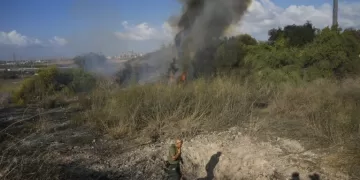 A missile fired by Yemen’s rebels lands in Israel and triggers sirens at international airport 1 - Egyptian Gazette A missile fired by Yemen’s rebels lands in Israel and triggers sirens at international airport