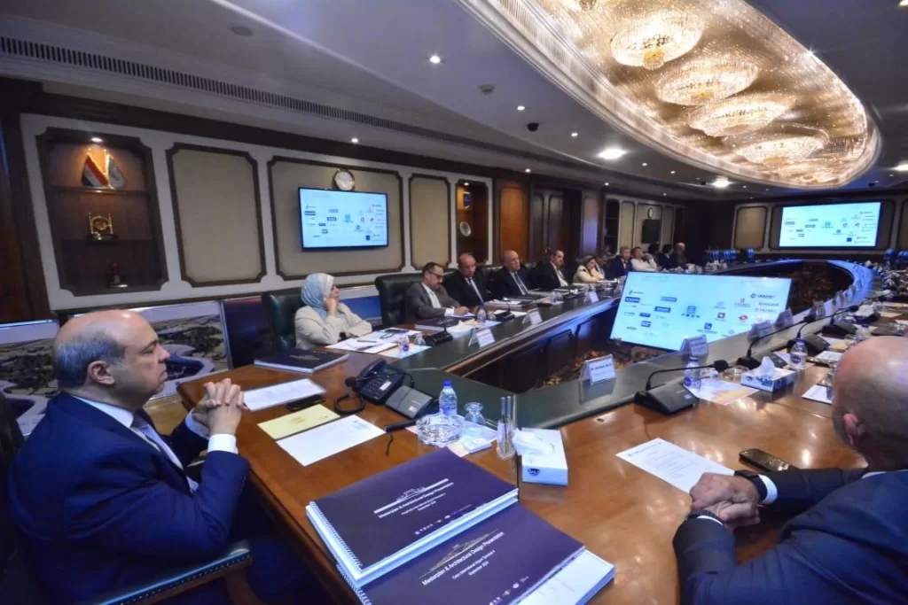 Egypt, China explore partnership to develop logistics hub at Cairo airport 6 - Egyptian Gazette Egypt, China explore partnership to develop logistics hub at Cairo airport 5 - Egyptian Gazette