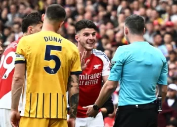 Arsenal’s perfect start falters as Rice’s red card leads to Brighton draw; Everton’s heartbreak adds to the drama