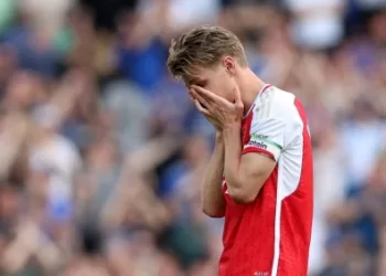 Can a depleted Arsenal cope, and can Man United avoid another loss?