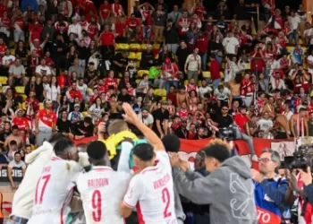 Ten-man Barcelona downed 1-2 by Monaco in Champions League opener