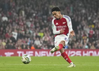 Nwaneri scores twice for Arsenal in 5-1 rout of Bolton and Liverpool beats West Ham 5-1