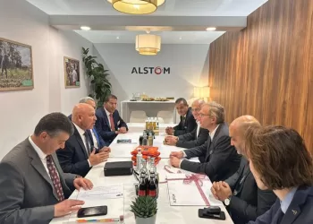 Transport min. holds meetings with heads of several int’l companies