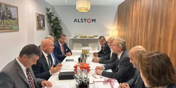 Transport min. holds meetings with heads of several int’l companies