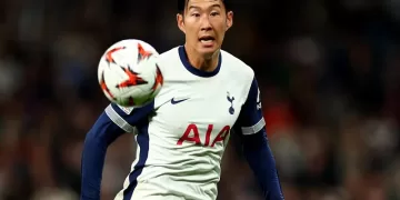 Spurs to check on Son for Man Utd clash