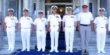 Navy commander meets with senior UK, French military officials
