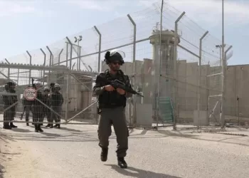 Karamah Crossing closed in both directions