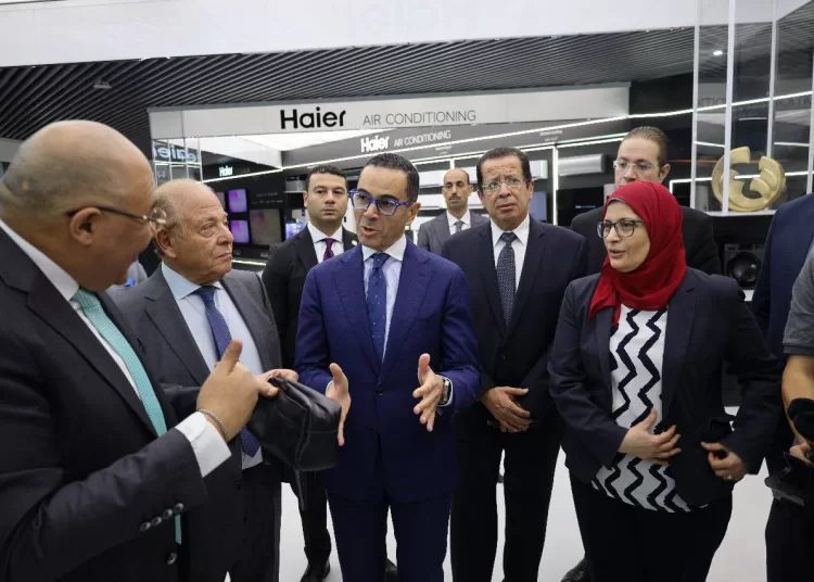 Investment min. lays foundation stone for second phase of Haier Industrial Complex in 10th of Ramadan 1 - Egyptian Gazette