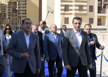 PM hands over contracts of units of presidential initiative on developing governorates’ capitals