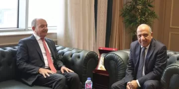 Electricity min., Jordanian Amb. discuss boosting partnership in power linkage
