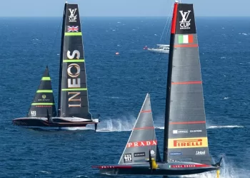 America’s Cup: Britain to face Italy in final