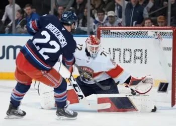 Panthers beat Rangers 3-1