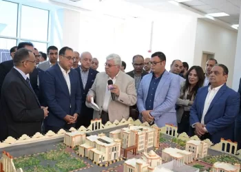 PM visits Luxor to follow up progress of some projects