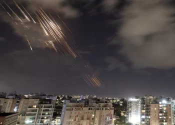 Jerusalem Post: 100 houses in central Israel damaged by Iranian missile attack