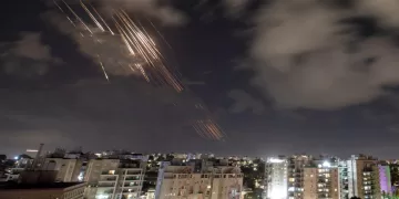 Jerusalem Post: 100 houses in central Israel damaged by Iranian missile attack