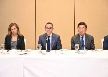 Egypt committed to offering overall support for local, foreign investments