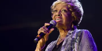 Cissy Houston, a Grammy-winning gospel singer and Whitney Houston’s mother, dies at 91