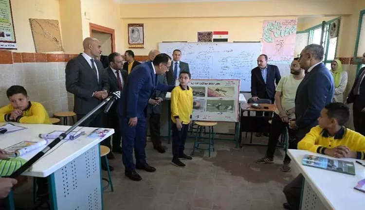 PM inspects educational process in Kirdasah schools 2 - Egyptian Gazette PM inspects educational process in Kirdasah schools 1 - Egyptian Gazette