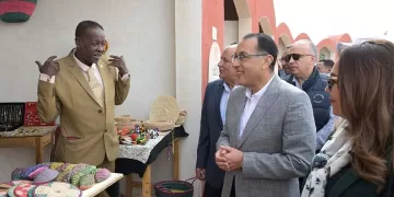 PM inspects heritage village, Hands of Egypt exhibition in Kharga