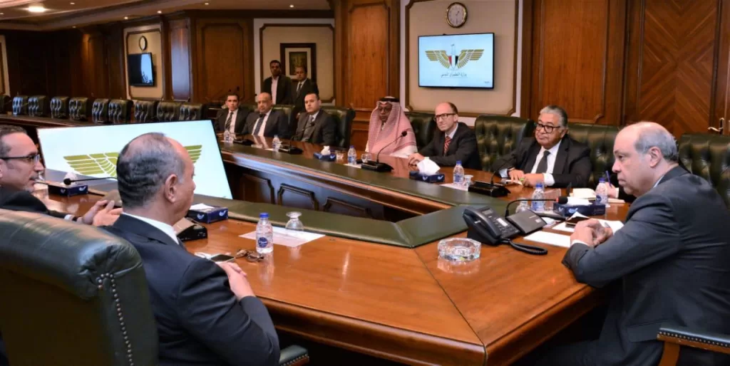 Aviation minister meets private airlines to address challenges 6 - Egyptian Gazette Aviation minister meets private airlines to address challenges 5 - Egyptian Gazette